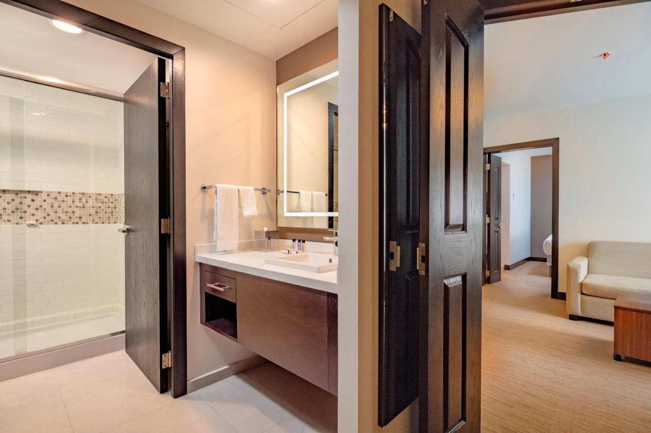 Staybridge Suites - Saltillo By Ihg Eksteriør billede