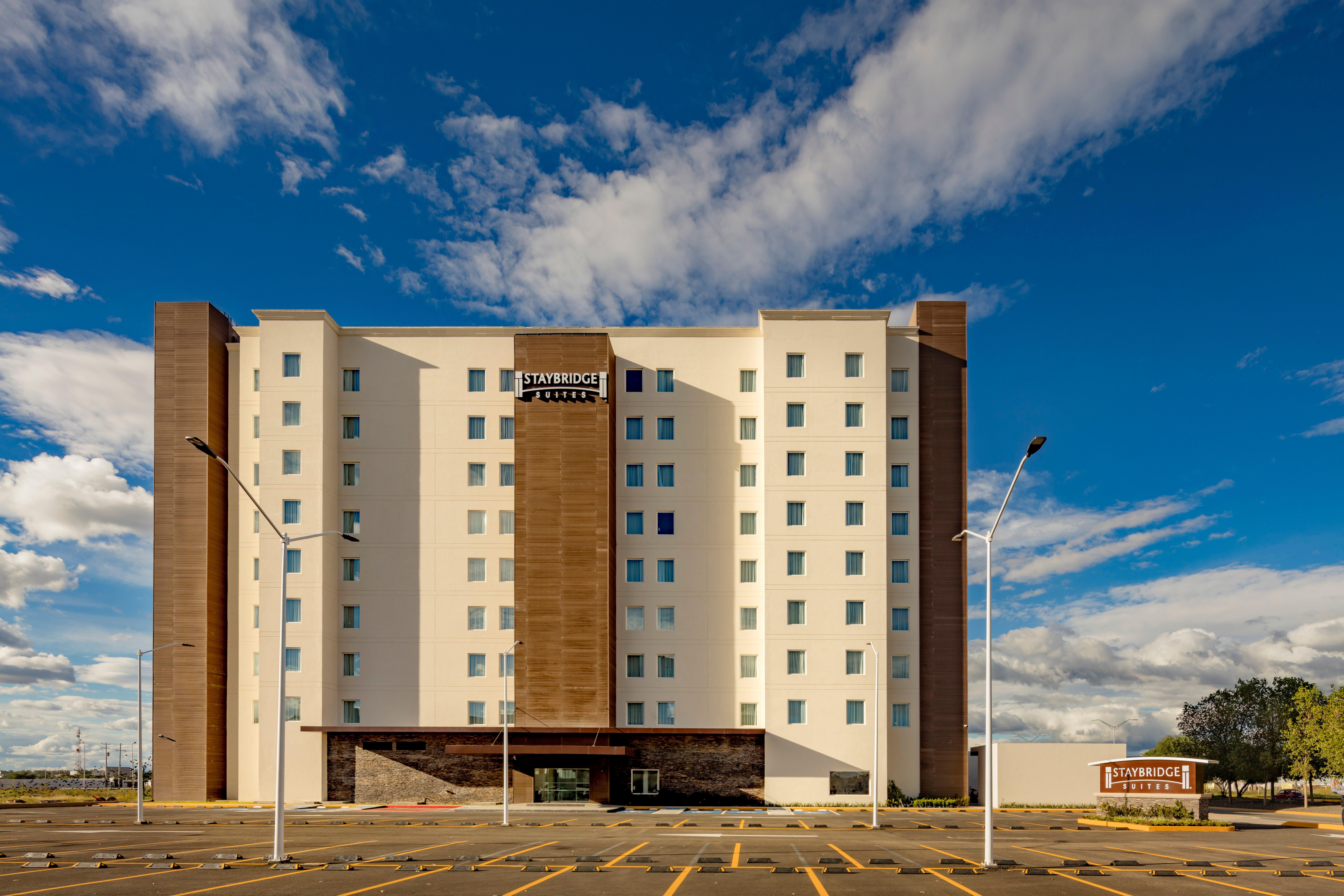 Staybridge Suites - Saltillo By Ihg Eksteriør billede