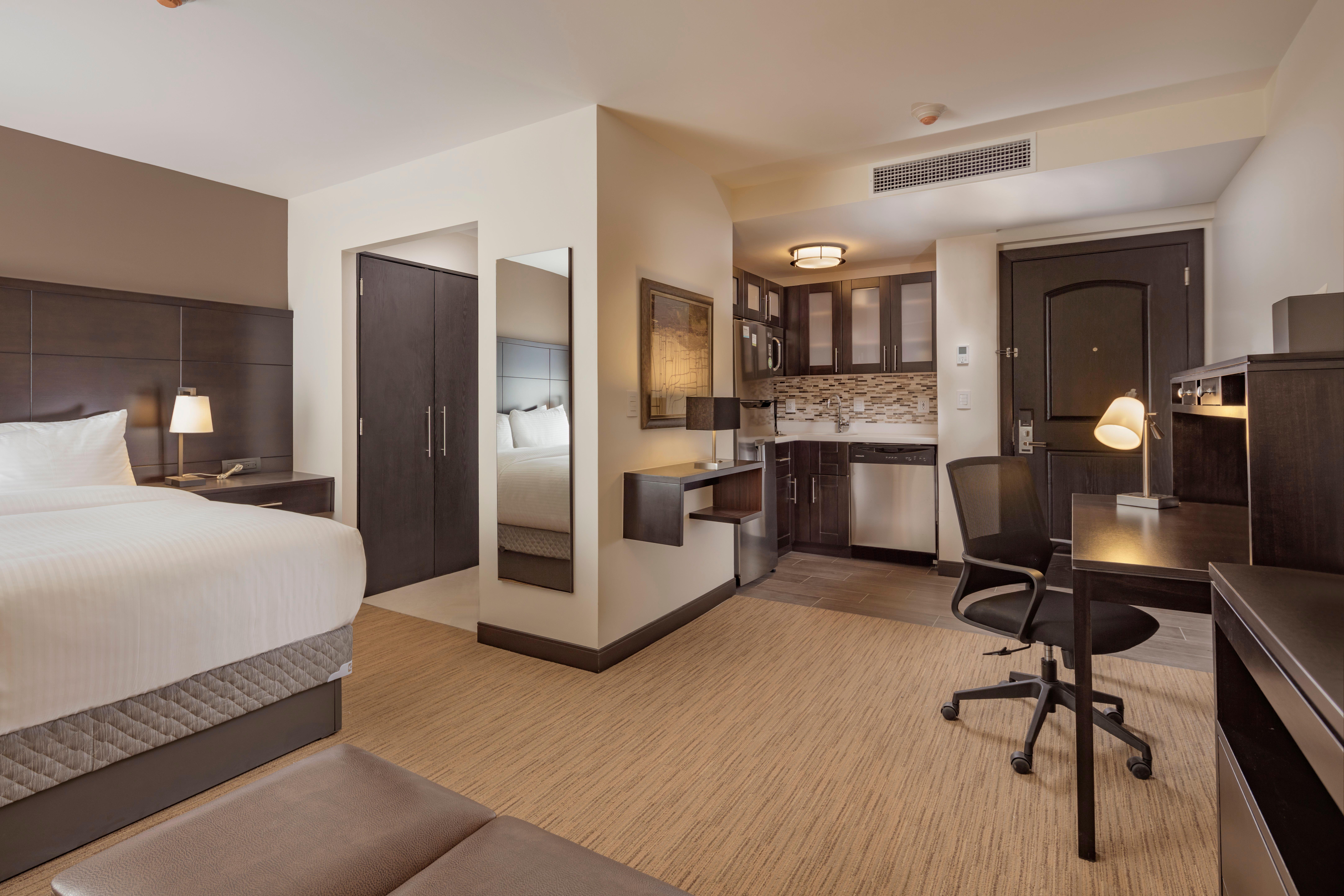 Staybridge Suites - Saltillo By Ihg Eksteriør billede