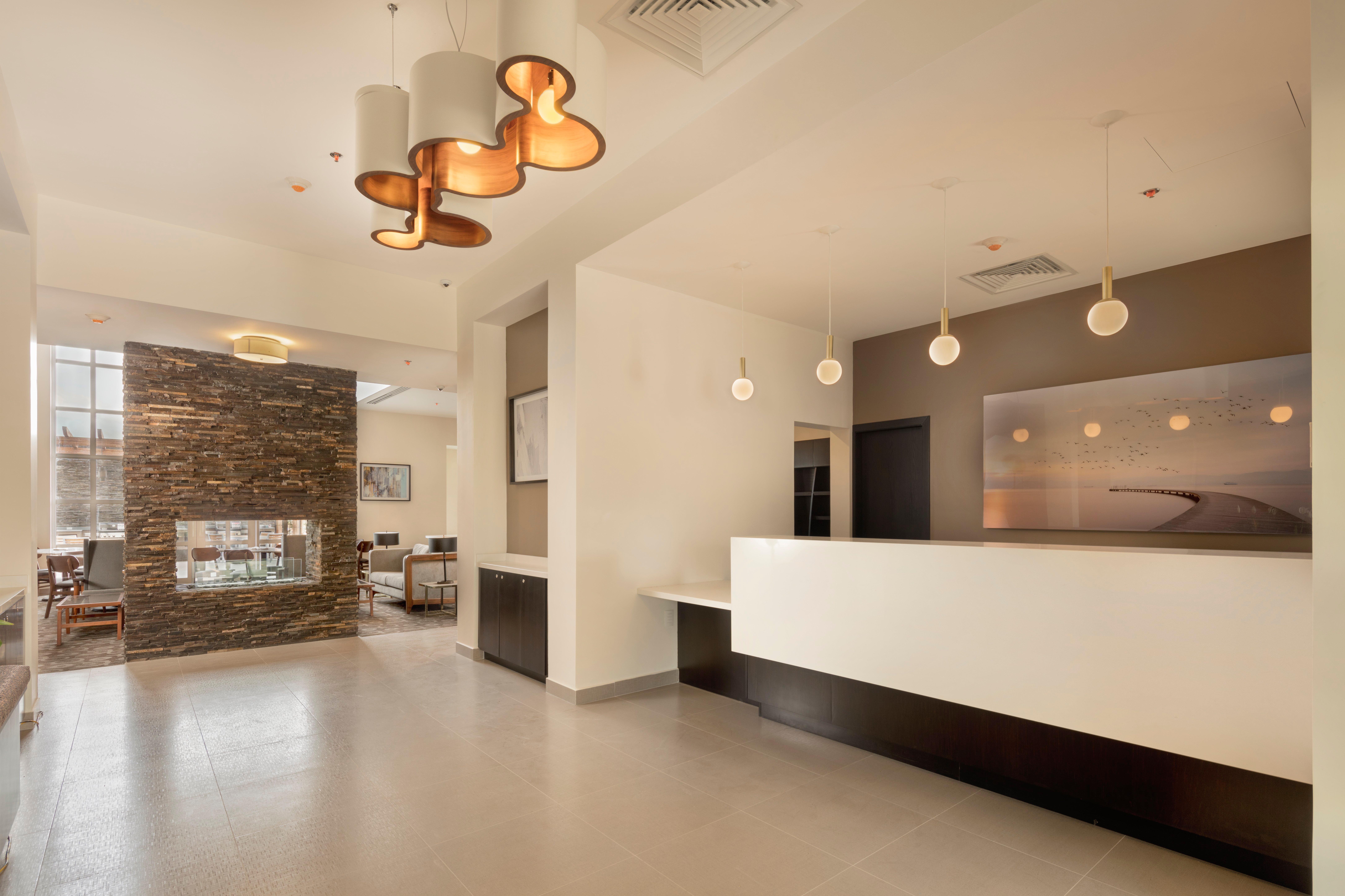 Staybridge Suites - Saltillo By Ihg Eksteriør billede